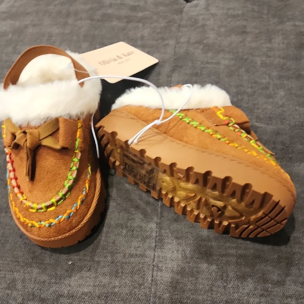 Mudd Kids Moccasins in Brown and Tan